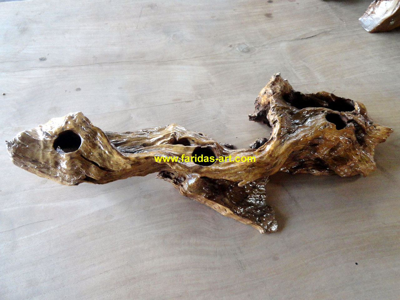 Tempat Lilin Erosi - Bonggol Jati